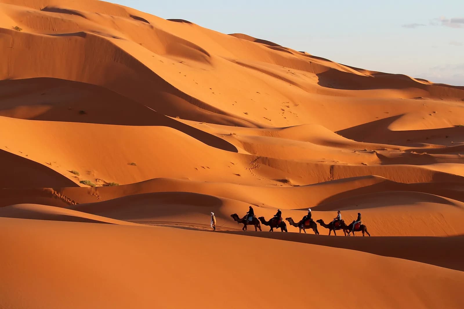 Caravana en las dunas de Erg Chebbi